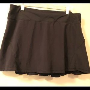 Lululemon pace setter run black skirt size 10